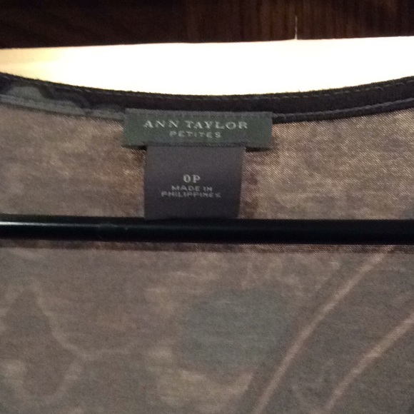 Pretty Ann Taylor dress - Picture 2 of 2